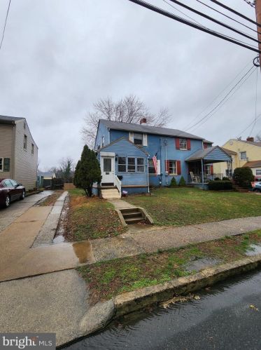 111 Park Ave, Gloucester NJ  08030-1358 exterior