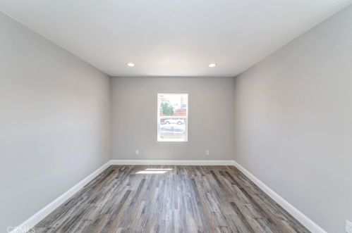 4567 120th St, Hawthorne CA  90250-2965 exterior