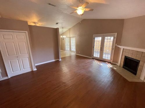6702 Fire Hill Dr, Fort Worth, TX 76137-2316