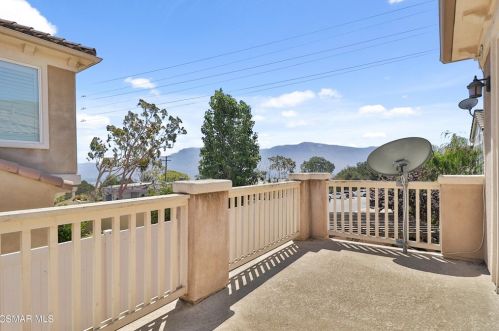 867 Coronado Cir, Santa Paula CA  93060-1666 exterior