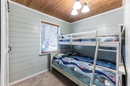 227 Sassafras Dr, Chita TX  75862-6812 exterior