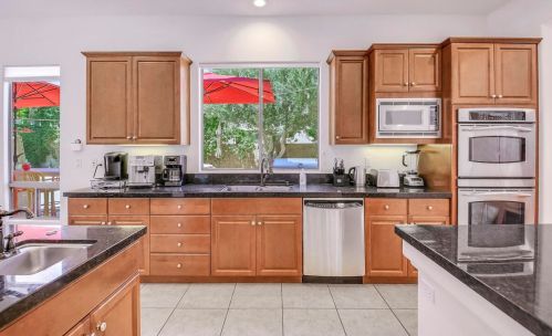 81075 Falling Leaf Ct, Indio CA  92201-8482 exterior