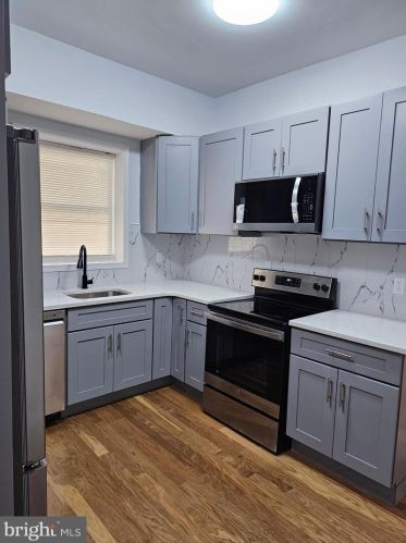 1207 Fillmore St, Philadelphia PA 19124-2906 exterior