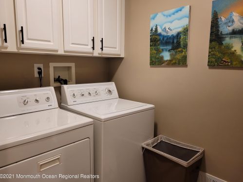 433 Mowat Cir, Trenton NJ  08690-3220 exterior