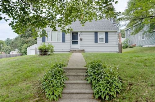25 Dogwood Rd, Worcester, MA 01606-3433