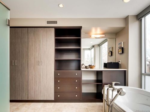 514 Cook St, Denver CO 80205-3735 exterior