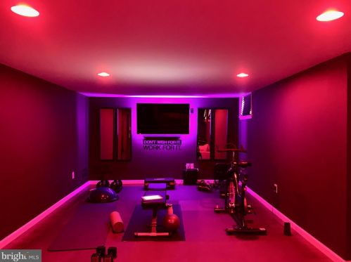 41 Roosevelt Blvd, Lancaster PA 17601-4039 exterior