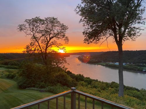 2926 Vista Ct, Covington KY  41017-3687 exterior