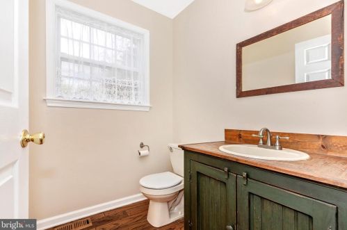 309 Williams Cir, Collegeville PA  19473-2344 exterior