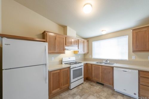 1808 Rock House Ln, Paradise CA  95969-2924 exterior