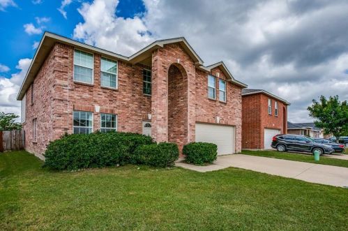 9112 Old Clydesdale Dr, Fort Worth, TX 76123-3548