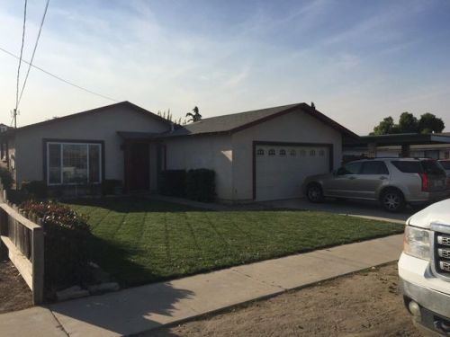 121 9th St, Greenfield, CA 93927-5608