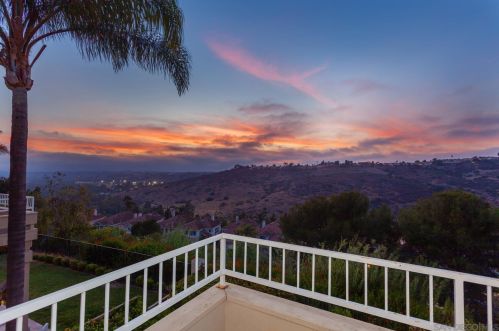 9416 Chabola Rd, San Diego CA 92129-4904 exterior