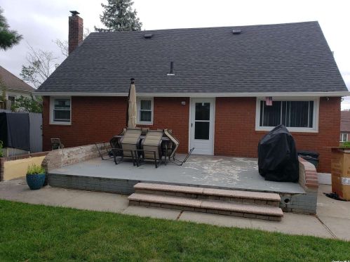 416 Keller Ave, Floral Park, NY 11003-3730