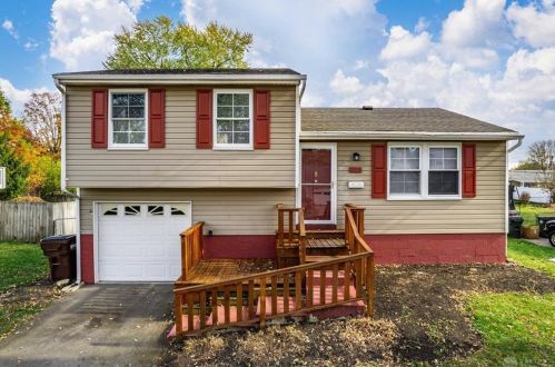 110 Mclaughlin Dr, Englewood, OH 45322-2930