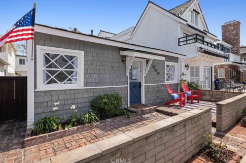 306 Onyx Ave, Newport Beach, CA 92662-1212