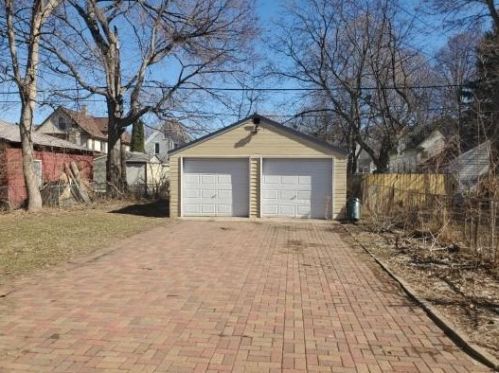 1843 Taylor St, Minneapolis MN 55418-4646 exterior