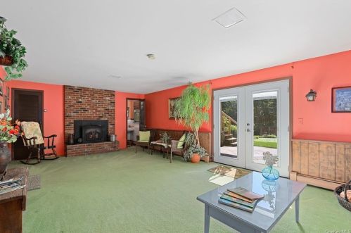 118 Oscawana Lake Rd, Tompkins Corners NY  10579-3014 exterior