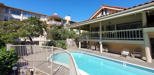 1400 Carpentier St, San Leandro CA  94577-3630 exterior