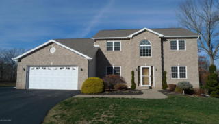 57 Makara Dr, Drums, PA 18222-2258