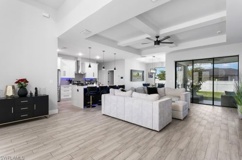 1824 3rd Pl, Cape Coral, FL 33991-3485