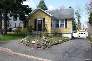 19 John St, Closter NJ  07624-1203 exterior