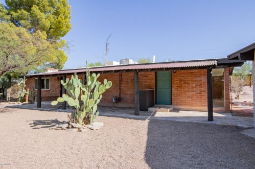 1535 Calle Del Media, Tucson, AZ 85704-1063