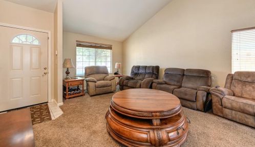 7321 Little Acorn Way, Rio Linda CA  95673-1336 exterior