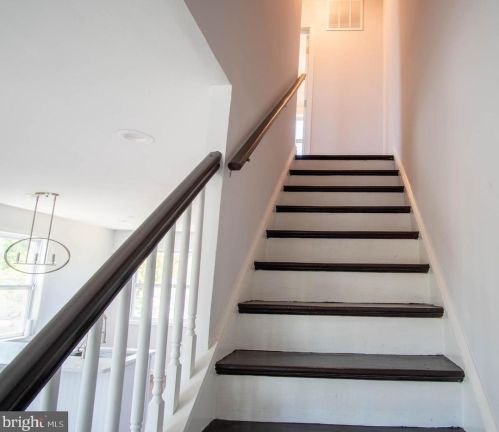 4351 G St, Washington DC  20019-4255 exterior