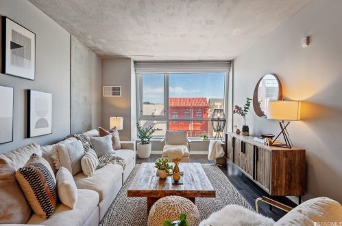 45 Bartlett St, San Francisco, CA 94110-2403