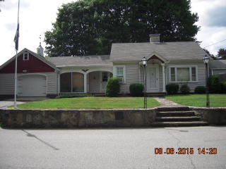 13 Lockwood St, Brooklyn, CT 06234-3518