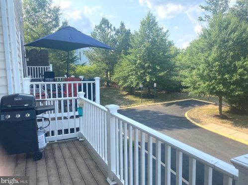 14705 Potomac Branch Dr, Woodbridge VA  22191-4023 exterior