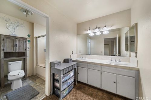 43611 Carefree Ct, Lancaster CA 93535-5611 exterior