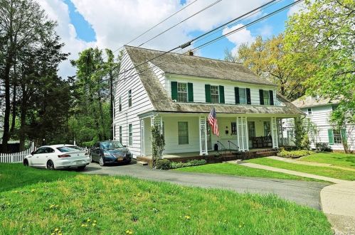 5 Norton St, Newburgh, NY 12550-4308