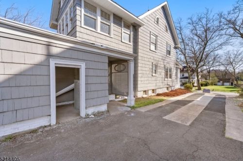 30 Eastwood St, East Orange NJ  07017-2013 exterior