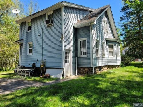 14 Kinderkamack Rd, Montvale NJ  07645-2109 exterior