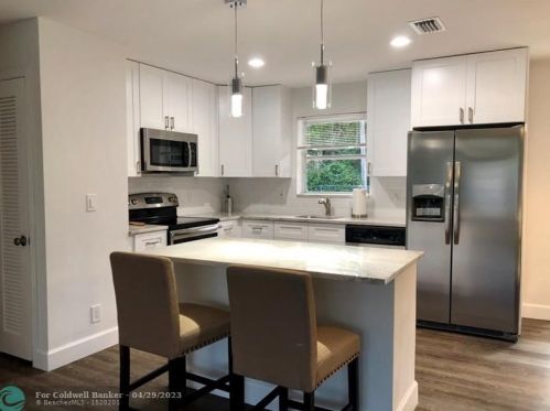 2855 9th St, Boynton Beach FL  33435-7909 exterior