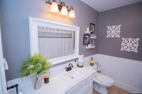 2 Montclair Ave, Nutley NJ  07110-1124 exterior