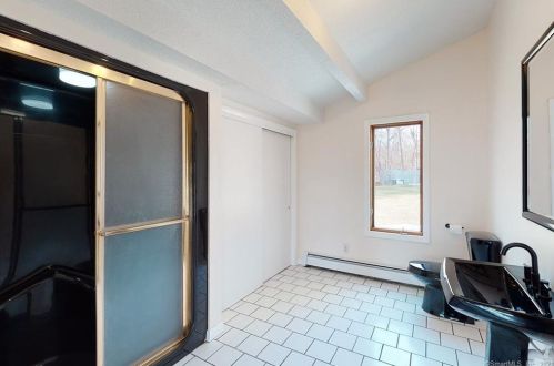 939 Boston Tpke, Manchester CT  06043-7403 exterior