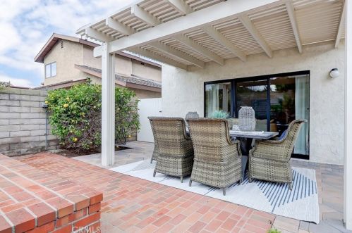 4108 Konya Dr, Torrance CA 90503-1826 exterior