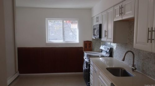 19 Decker Dr, Washingtonville NY  10992-1320 exterior