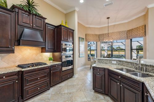 3437 Runaway Ln, Naples, FL 34114-8439