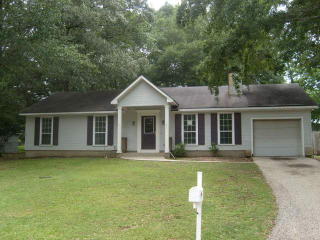 121 Appomatox Dr, Daphne, AL 36526-9711