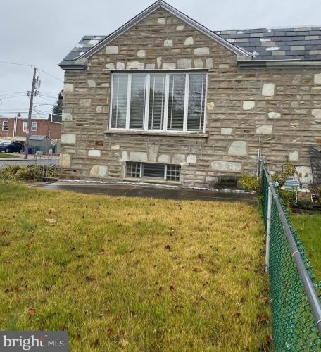1101 Hartel Ave, Philadelphia PA  19111-3205 exterior