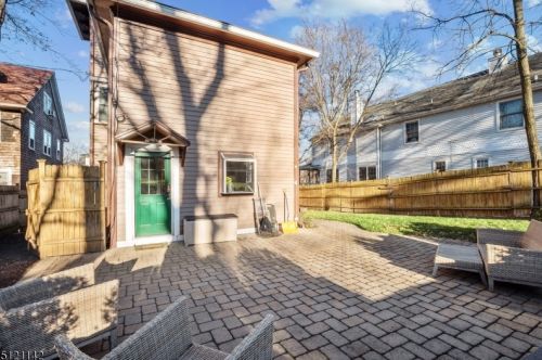 17 Hill St, Morristown NJ  07960-5328 exterior
