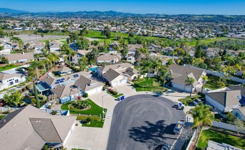 4884 Point Loma Pl, Oceanside CA  92057-3402 exterior