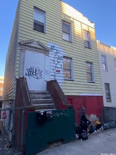 38-14 31st St, Long Island City, NY 11101-2503