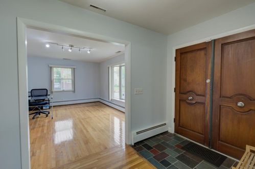 2 Clove St, Providence, RI 02908-1202