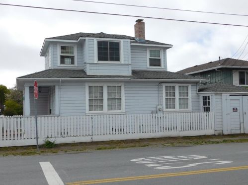 727 Miramontes St, Princeton By The Sea, CA 94019-1926