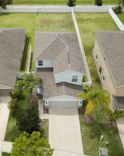1049 Seminole Sky Dr, Ruskin, FL 33570-2024